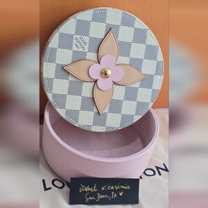 Rare Eugenie Jewelry Box MM